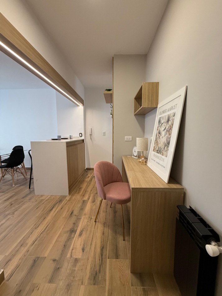 DEPARTAMENTO 3 AMBIENTES A LA CALLE CON BALCON Y COCHERA FIJA EN ALDREY